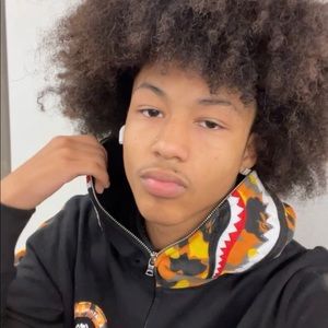 Meet your Posher, Row